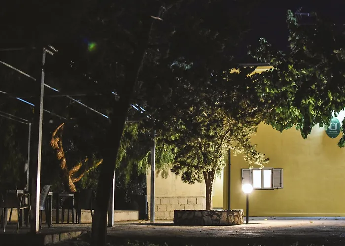 Alojamento de Acomodação e Pequeno-almoço L'uliveto 4*